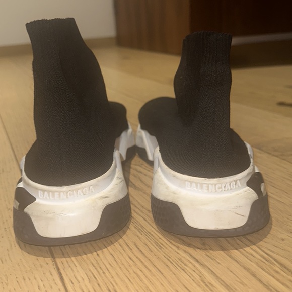 Women’s Balenciaga Runners (size 39EUR/9USA) - Picture 6 of 7